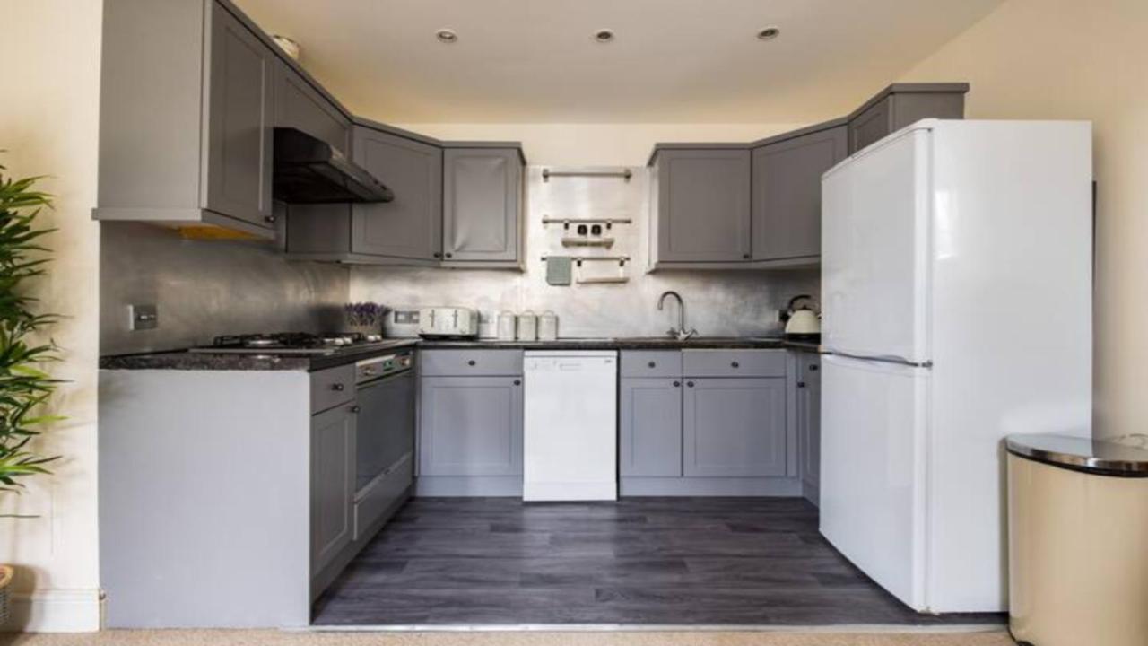 The West Kensington Apartments London Ngoại thất bức ảnh